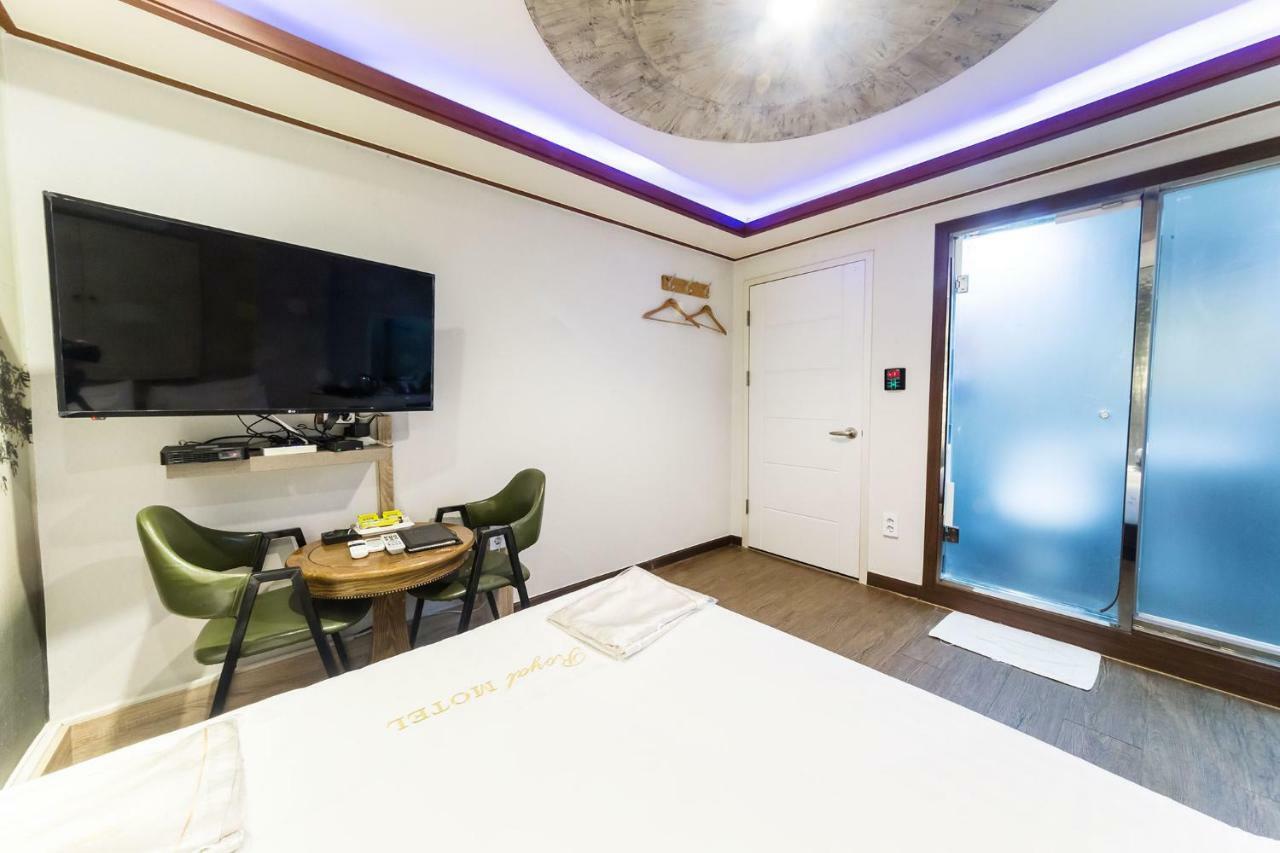 Hotel Pocheon Royal Exterior foto